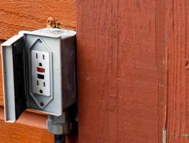 outdoor outlet residential electrician