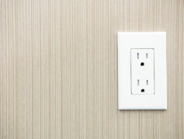 outlets replacement residential electrician